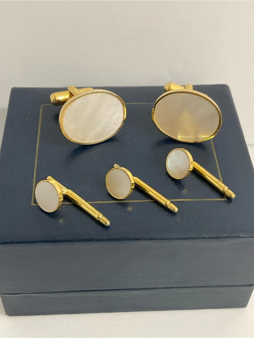 Vintage AUSTRIA Mother Pearl Cufflinks Shirt Studs Set Gold Tone Tuxedo Formal
